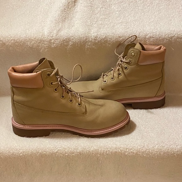LIKE NEW! TIMBERLAND Waterproof Heritage Boots in Pink & Beige - Picture 6 of 12